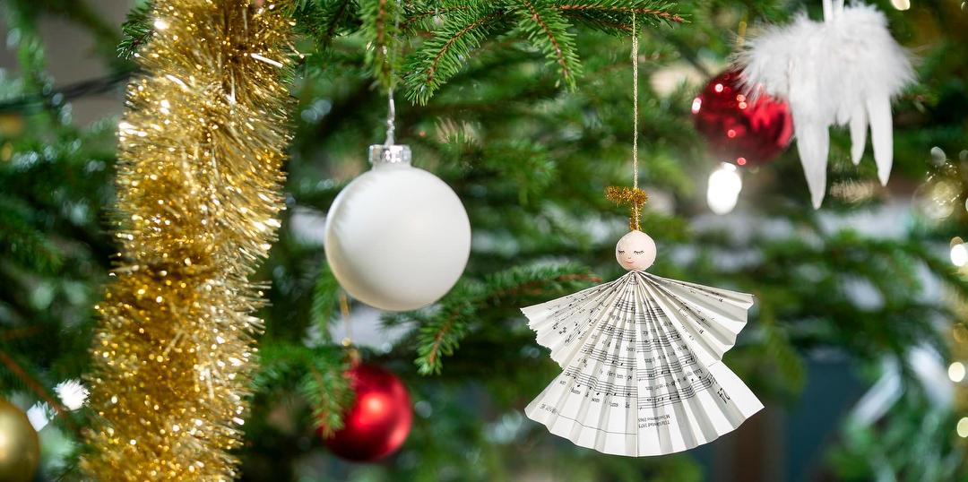 Bilde/illustrasjon for Juletrefest i Trøgstad kirke og Kirkestallen